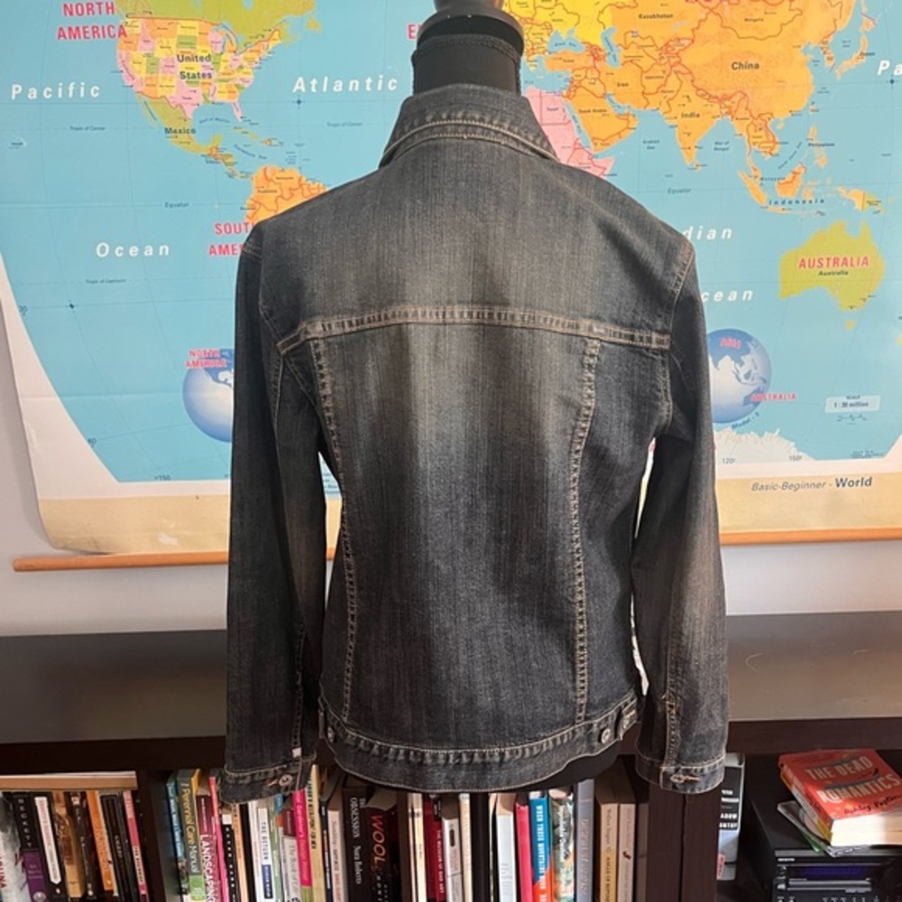 Chicos Platinum size 0 (size XS/4)‎ denim jacket. - Picture 5 of 5